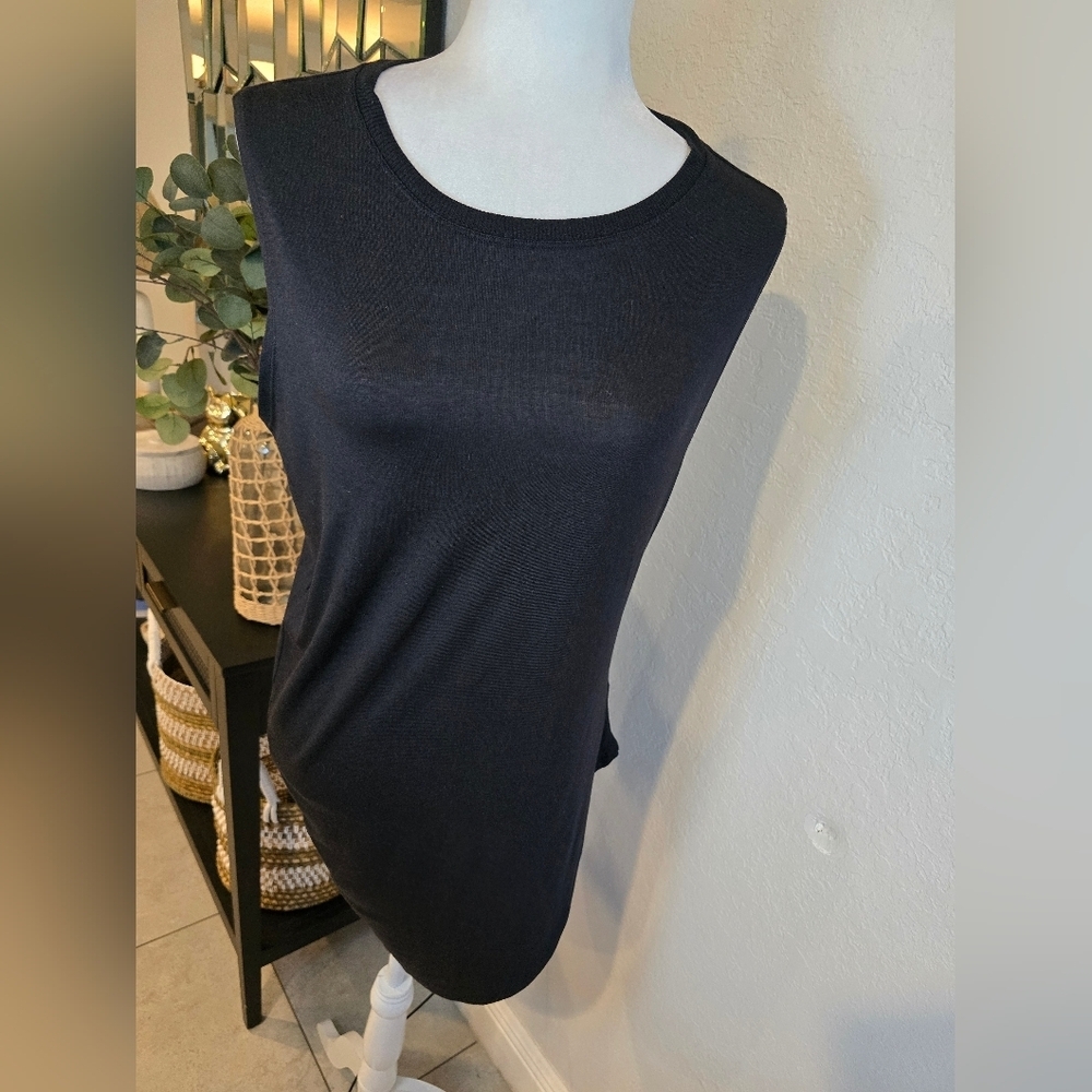 Athleta Black Muscle Tee